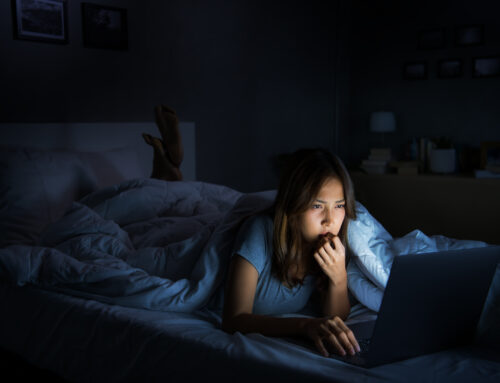 Zimowe wieczorne nawyki, które utrudniają zasypianie
